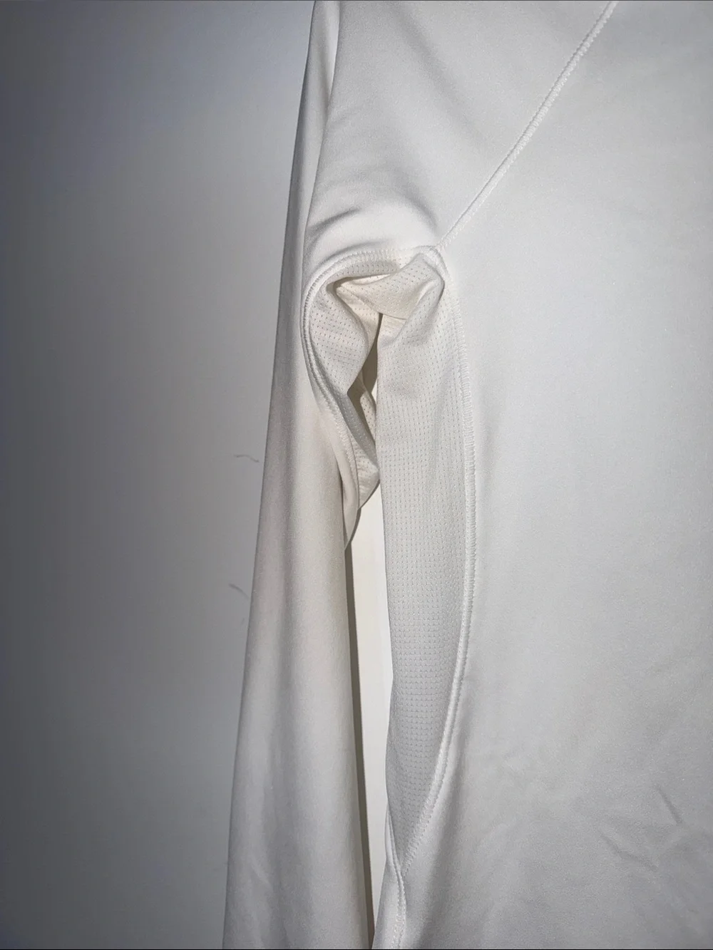 Nike  Nike Pro Women’s white  Long-Sleeve Dri-FIT Training Top size small